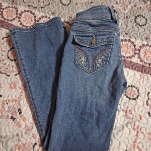 Hollister Women's 00 Short Bootcut Blue Jeans with Embroidered Back Pockets